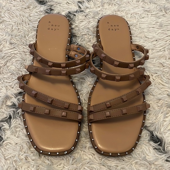 Tan studded sandals - Picture 1 of 3